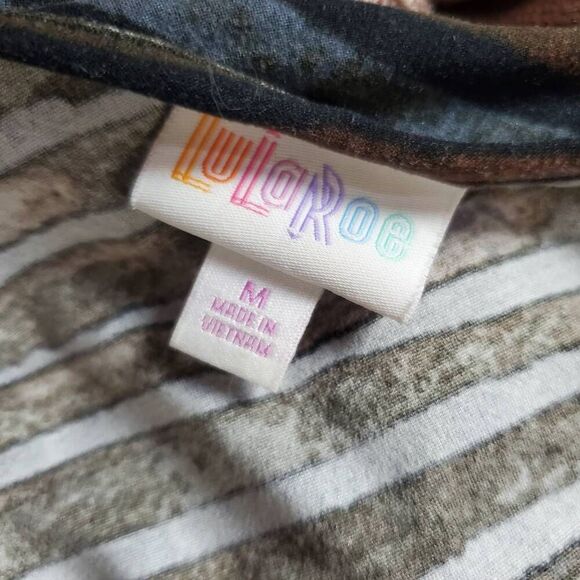 LuLaRoe M Watercolor Stripe Open Front Lightweight Cardigan - Picture 4 of 6